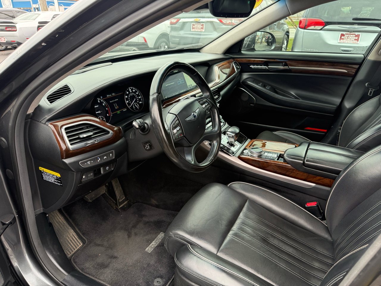 Genesis G90 3.3T Premium RWD 2019