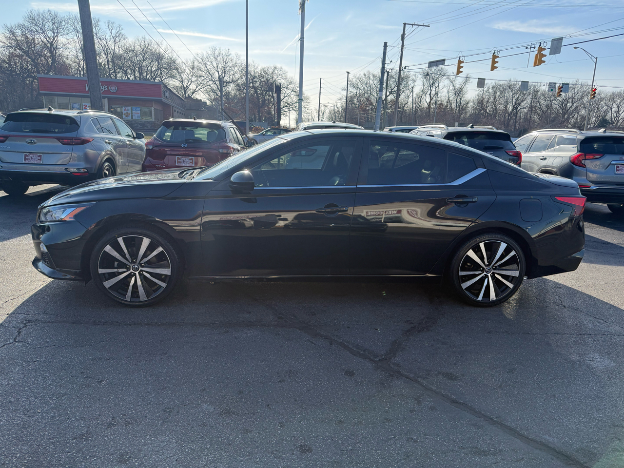 Nissan Altima 2.5 SR Sedan 2022