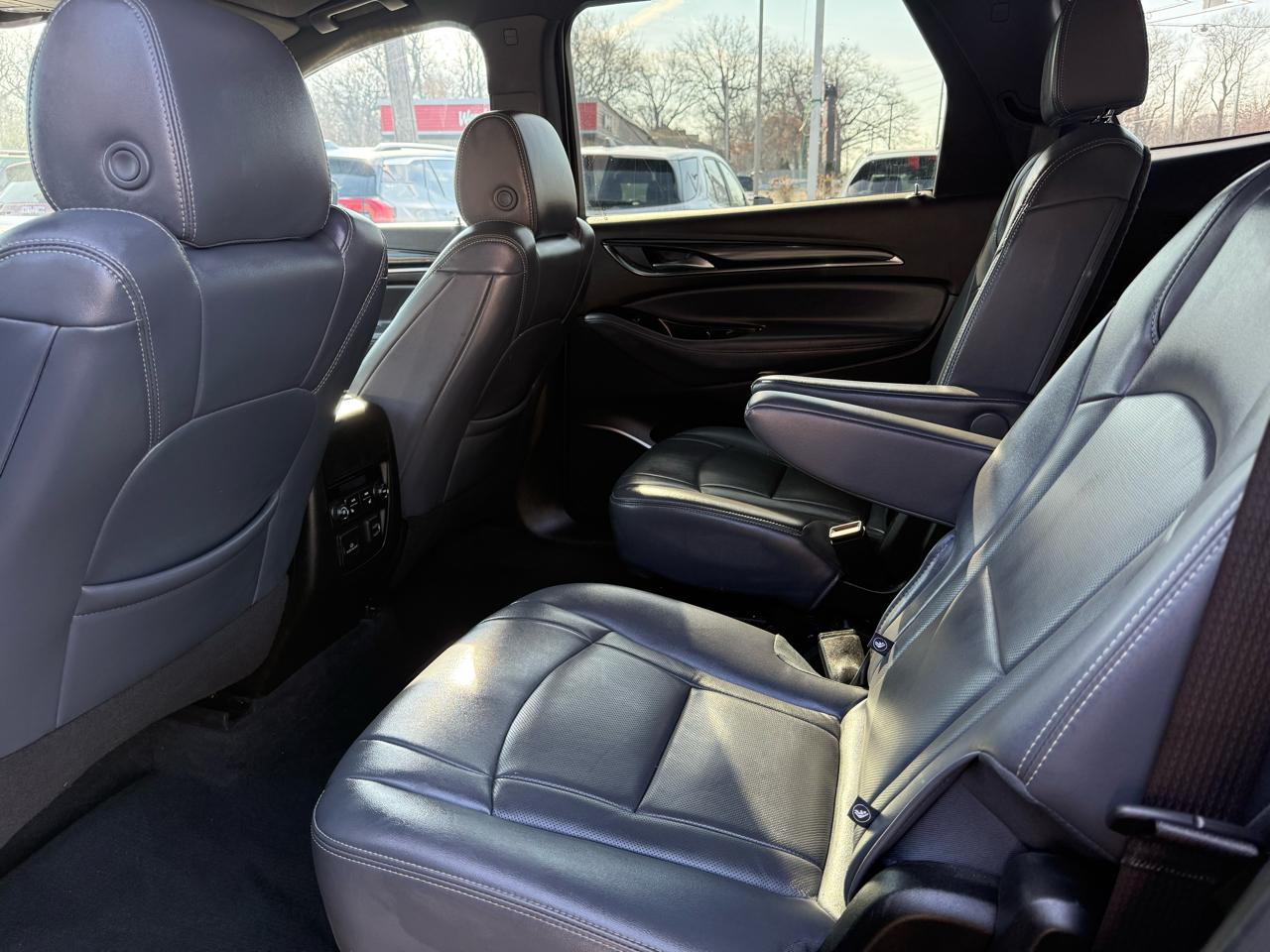 Buick Enclave FWD 4dr Premium 2024