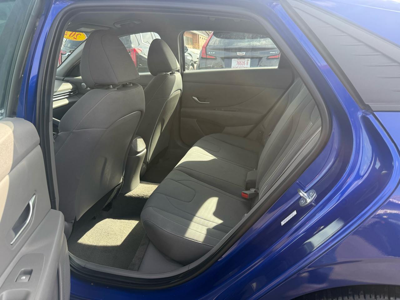 Hyundai Elantra SEL IVT 2023