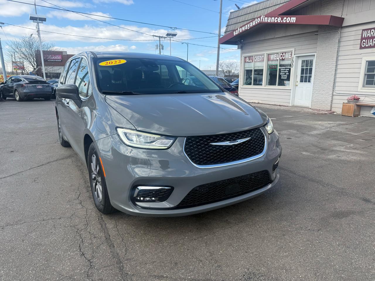 Chrysler Pacifica Hybrid Touring L FWD 2022