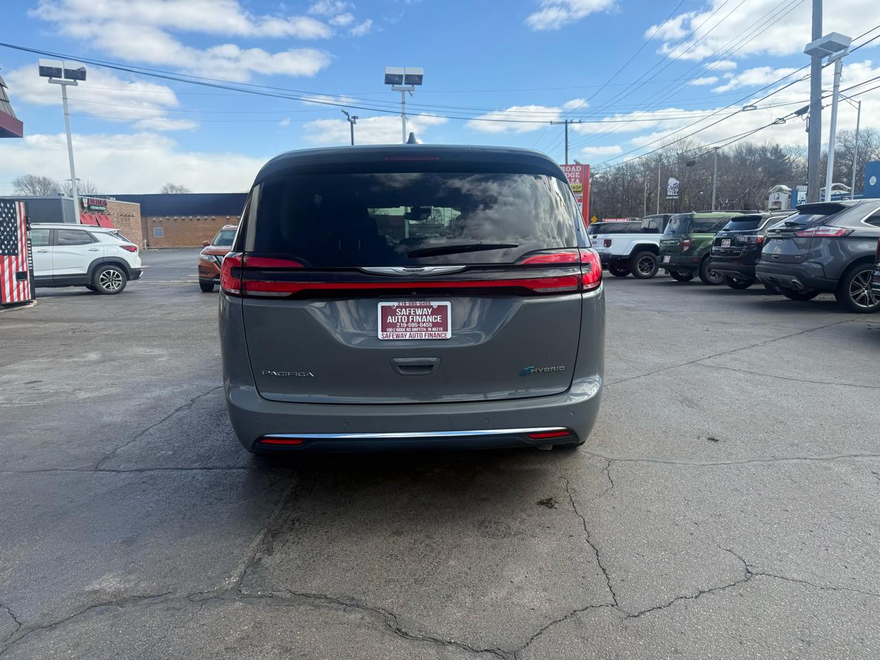 Chrysler Pacifica Hybrid Touring L FWD 2022