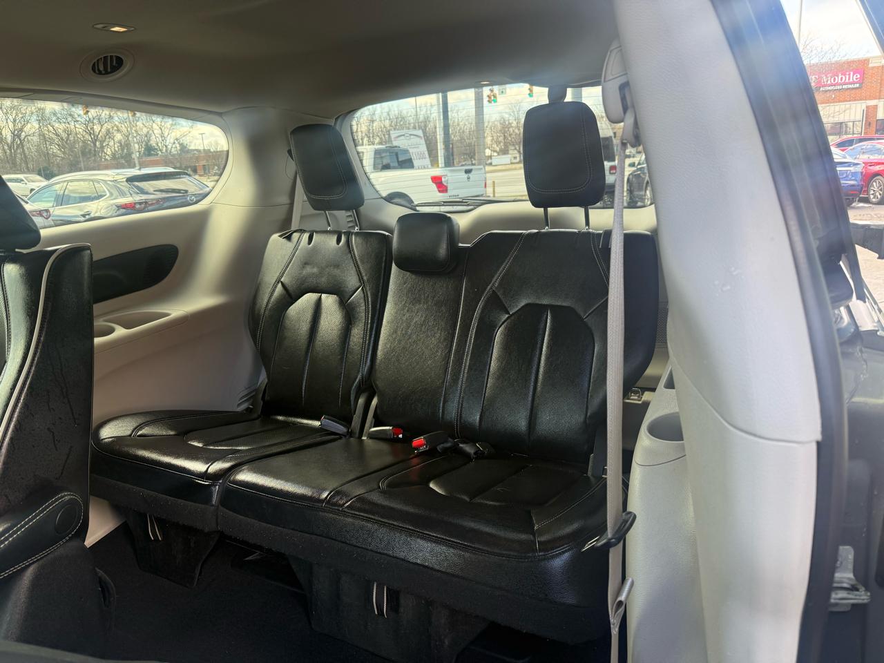 Chrysler Pacifica Hybrid Touring L FWD 2022