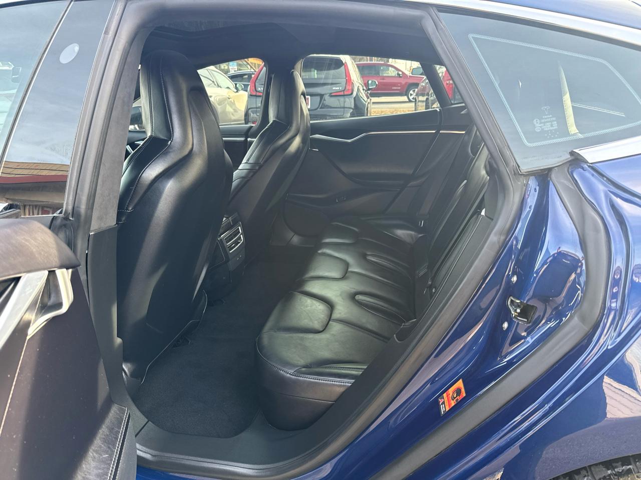 Tesla Model S 4dr Sdn RWD 70 kWh Battery 2016