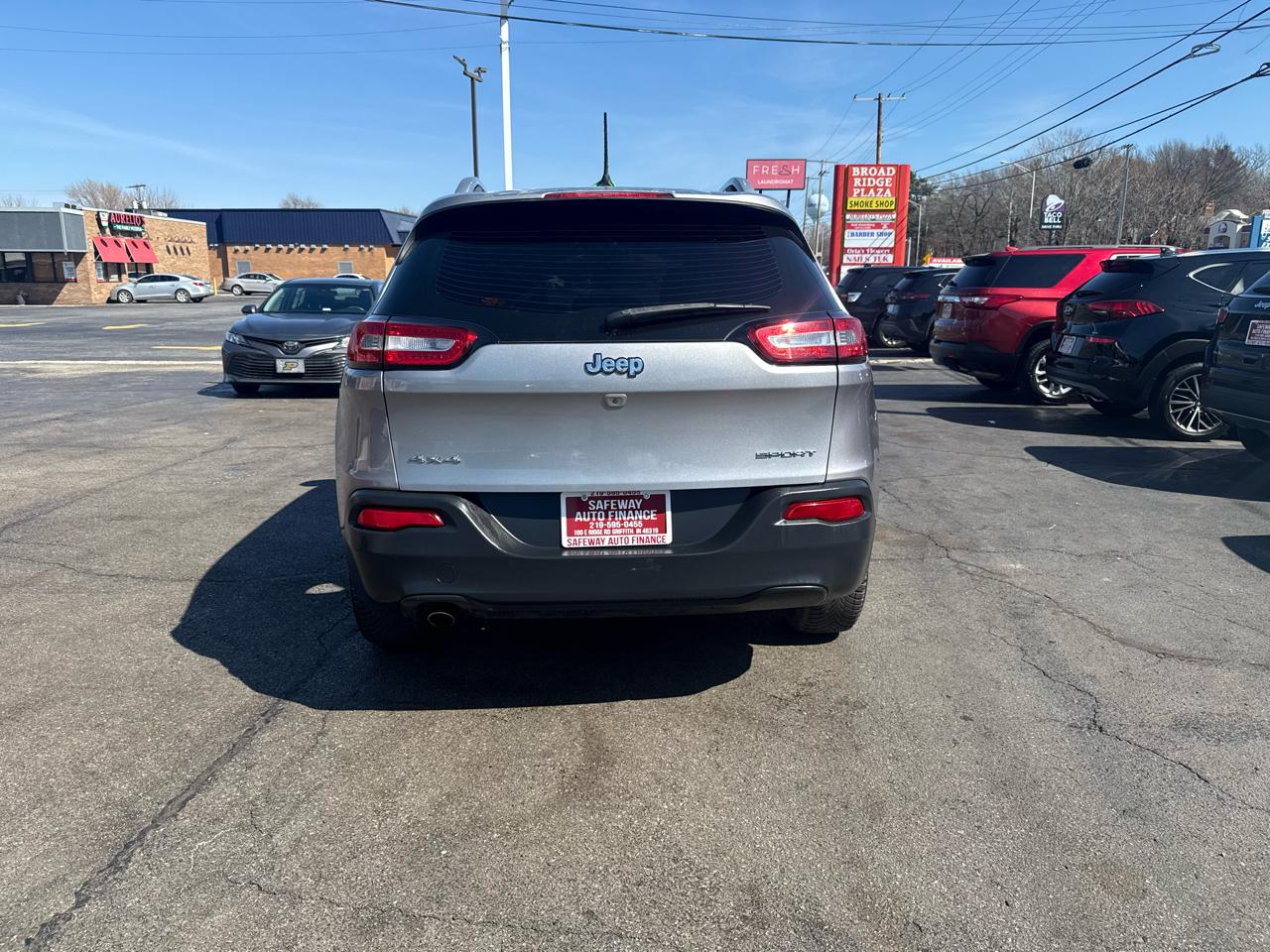 Jeep Cherokee 4WD 4dr Sport 2016