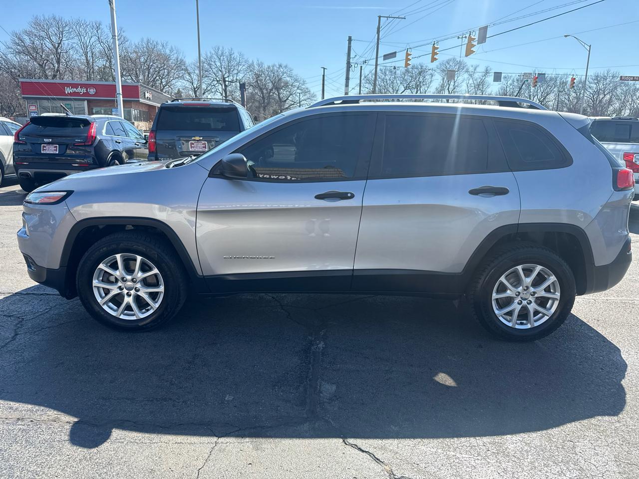 Jeep Cherokee 4WD 4dr Sport 2016