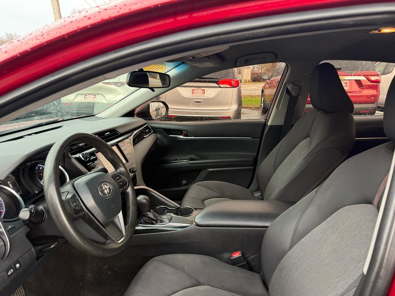 Toyota Camry XLE Auto (Natl) 2018