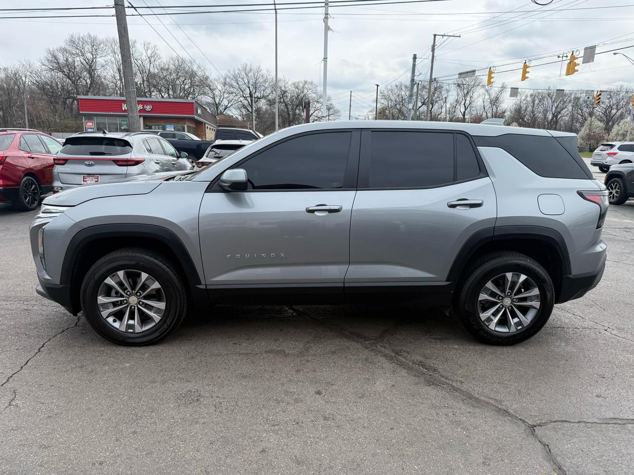 Chevrolet Equinox FWD 4dr LT w/1LT 2025