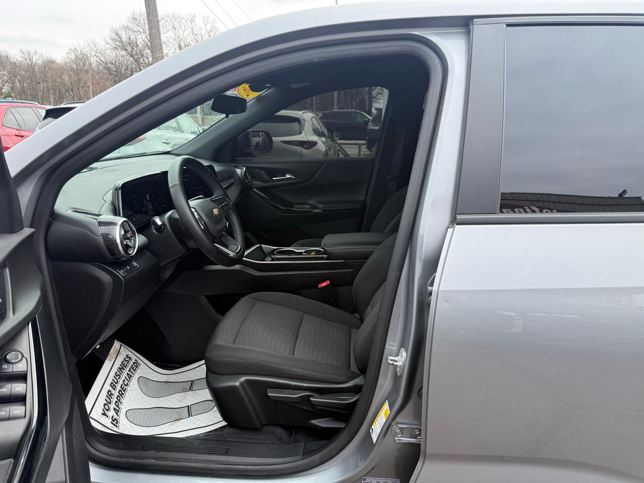 Chevrolet Equinox FWD 4dr LT w/1LT 2025