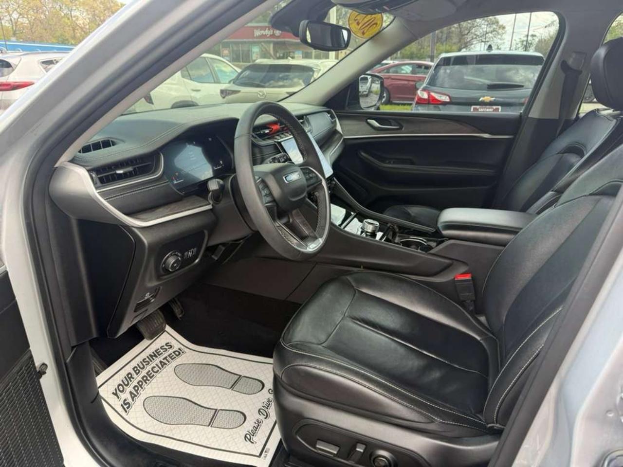 Jeep Grand Cherokee Limited 4x4 2023