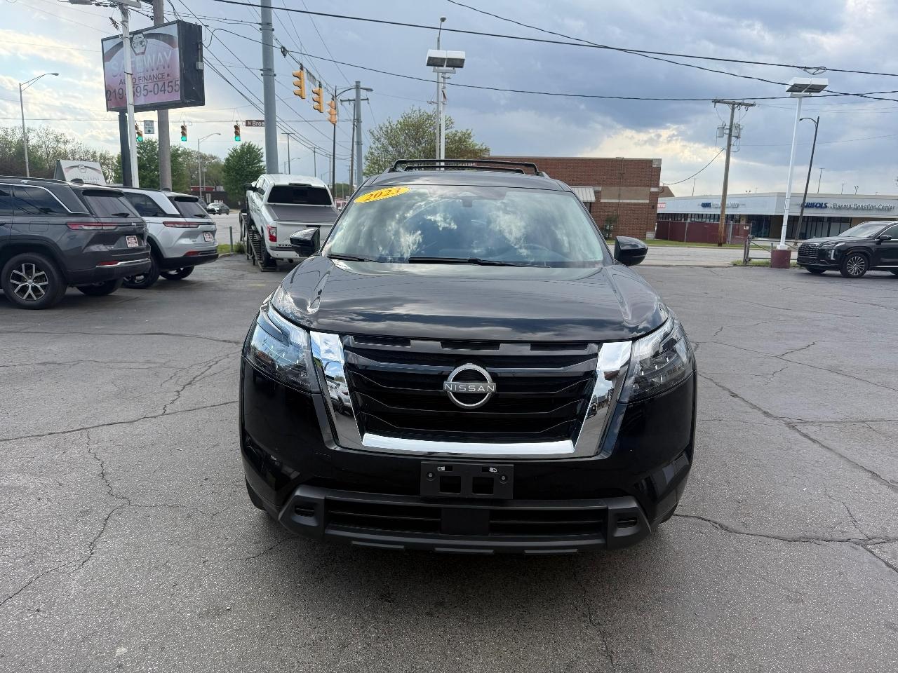 Nissan Pathfinder SV 4WD 2023