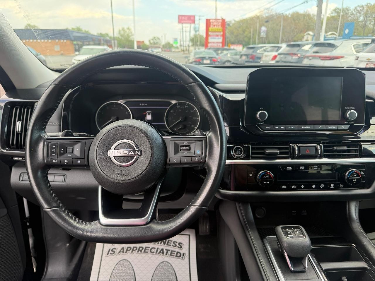 Nissan Pathfinder SV 4WD 2023