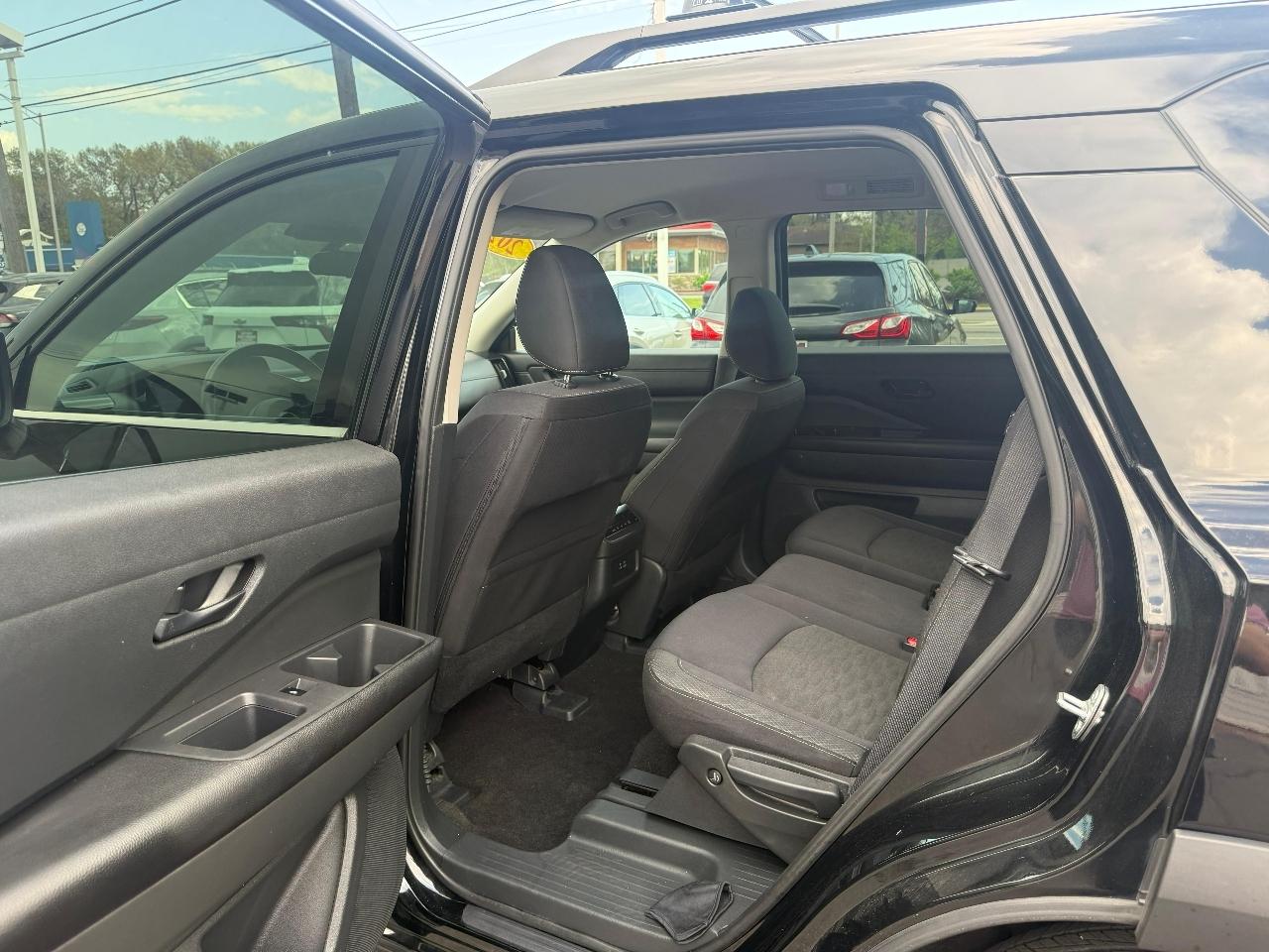 Nissan Pathfinder SV 4WD 2023