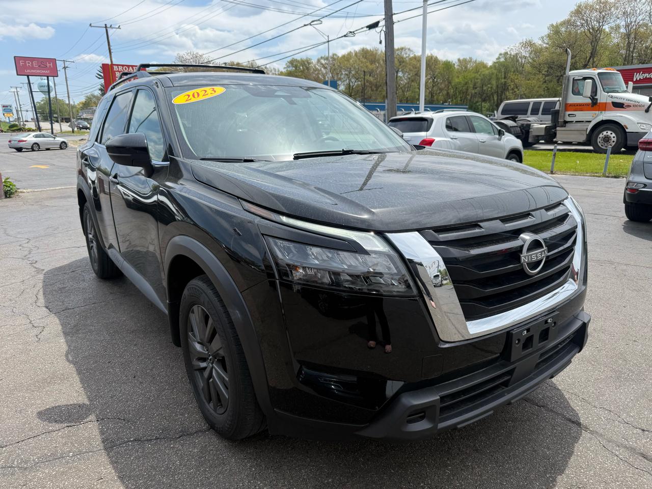 2023 Nissan Pathfinder SV 4WD