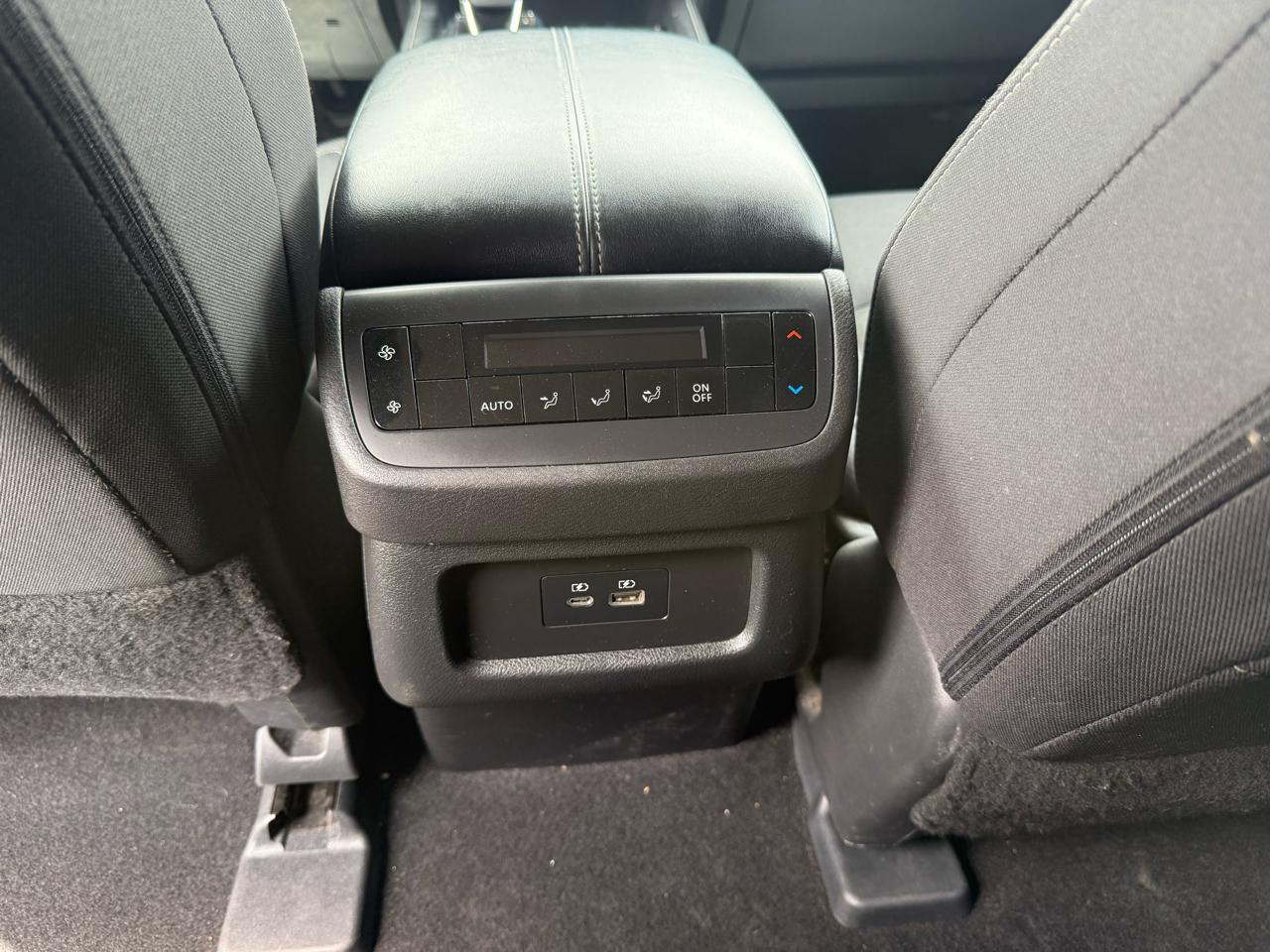 Nissan Pathfinder SV 4WD 2023