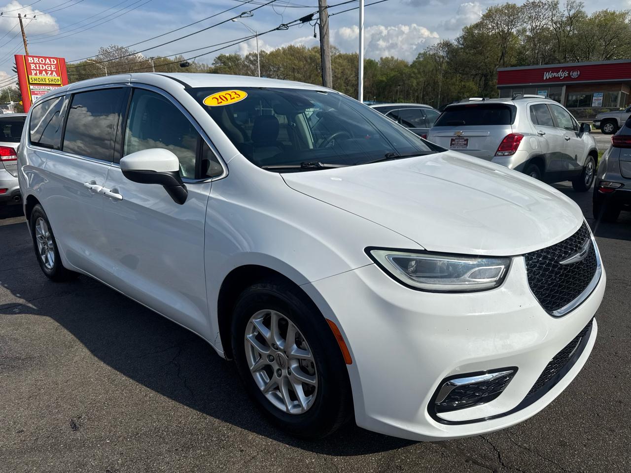 2023 Chrysler Pacifica Touring L FWD