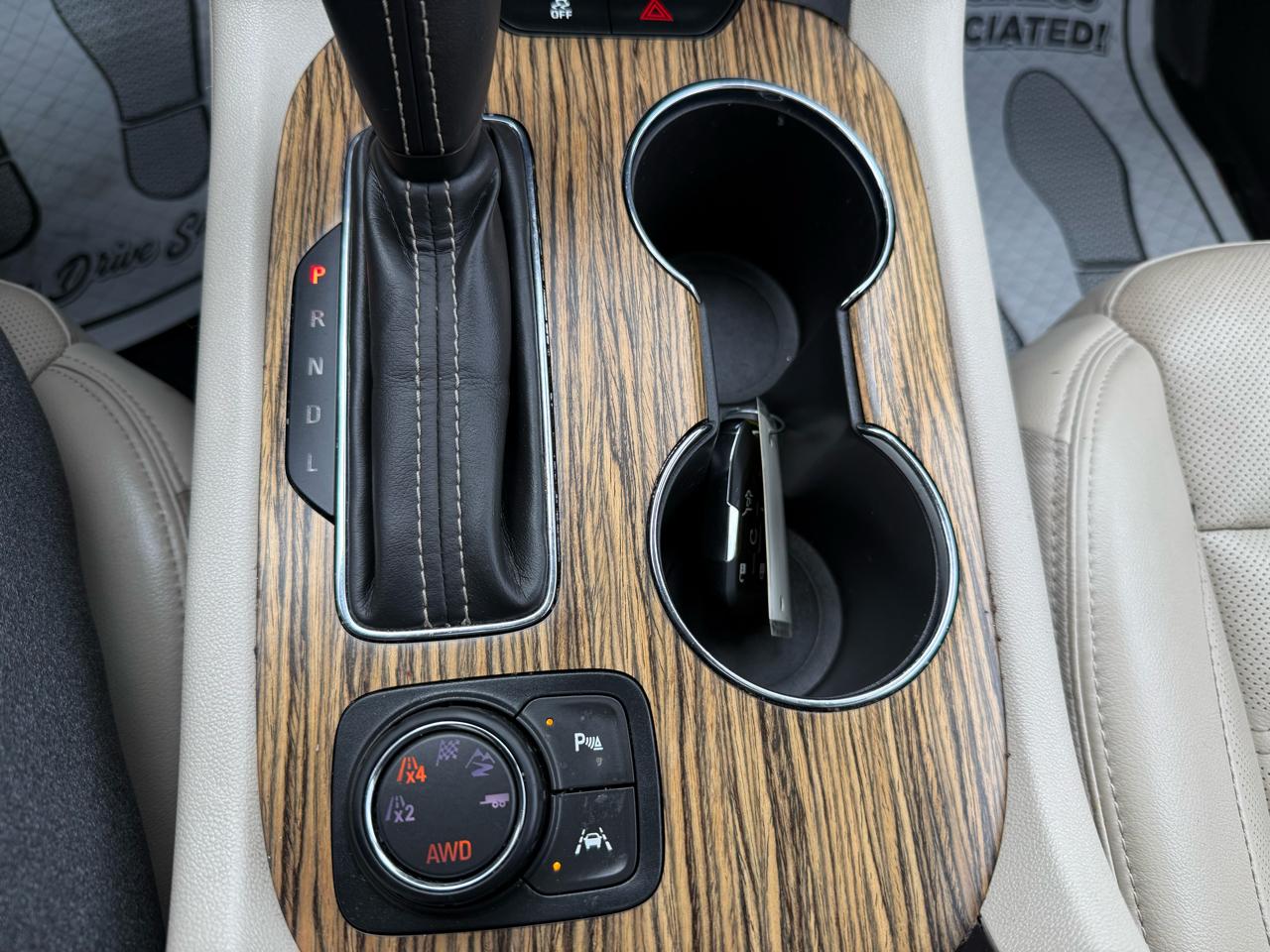 GMC Acadia AWD 4dr Denali 2019