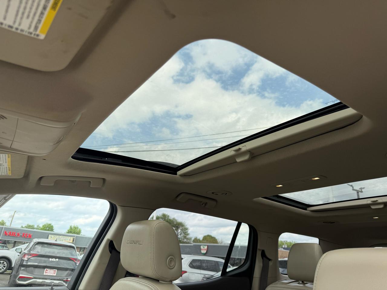 GMC Acadia AWD 4dr Denali 2019