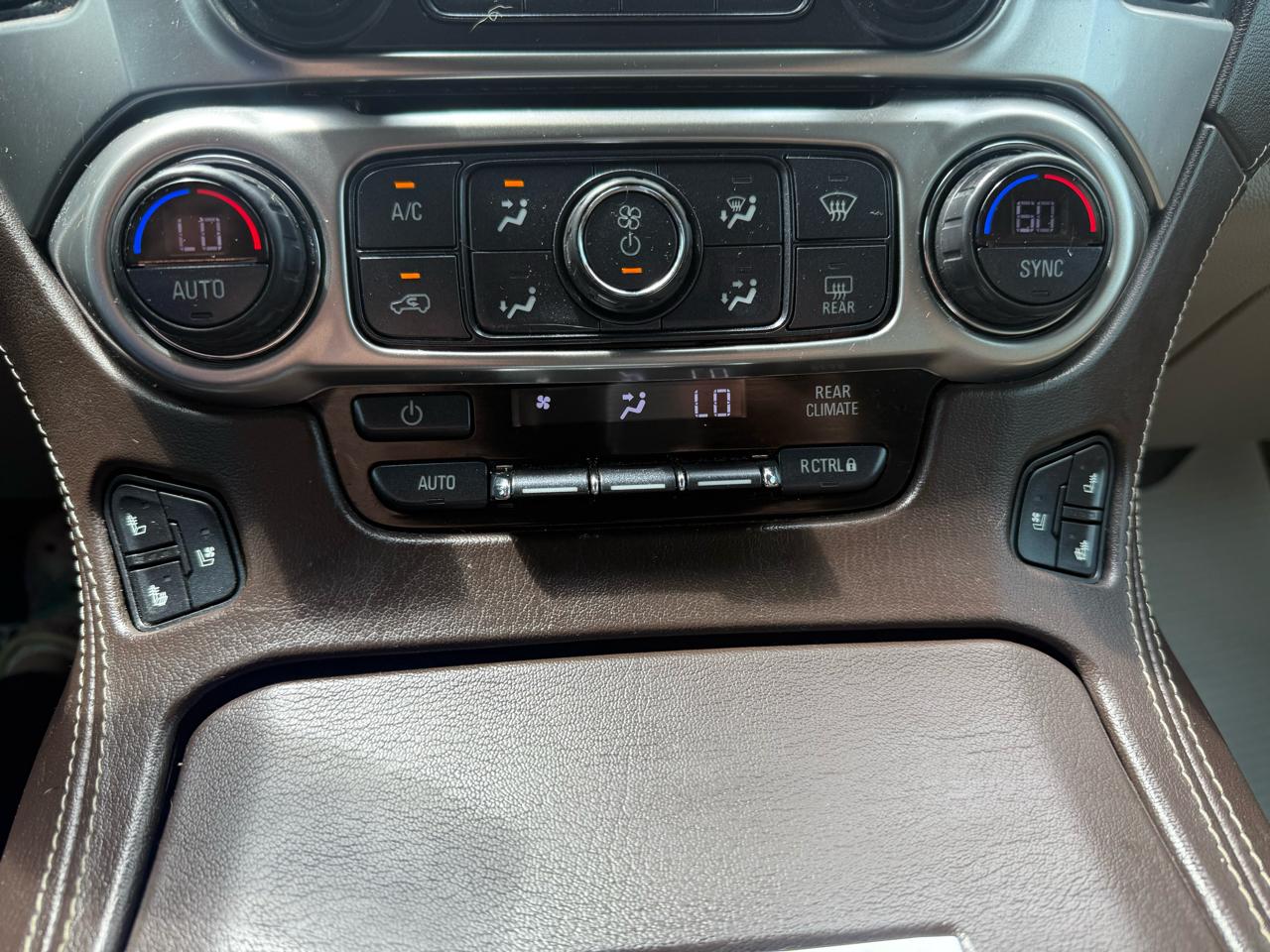 Chevrolet Tahoe 4WD 4dr Premier 2019