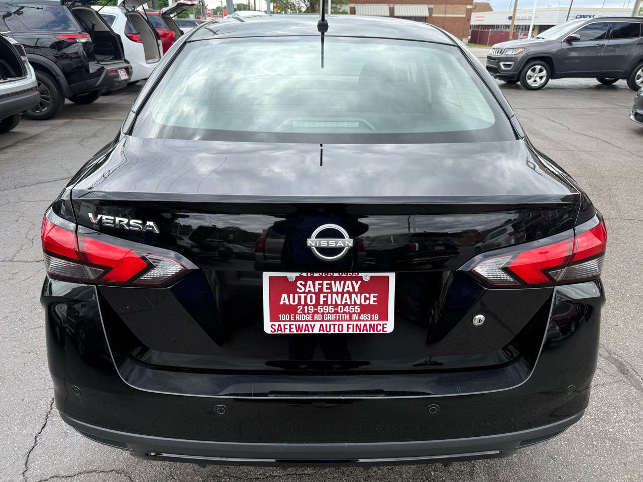 Nissan Versa S CVT 2024