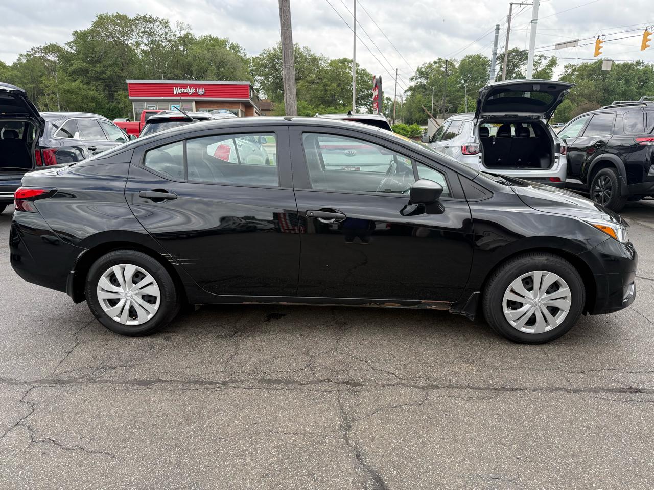 Nissan Versa S CVT 2024