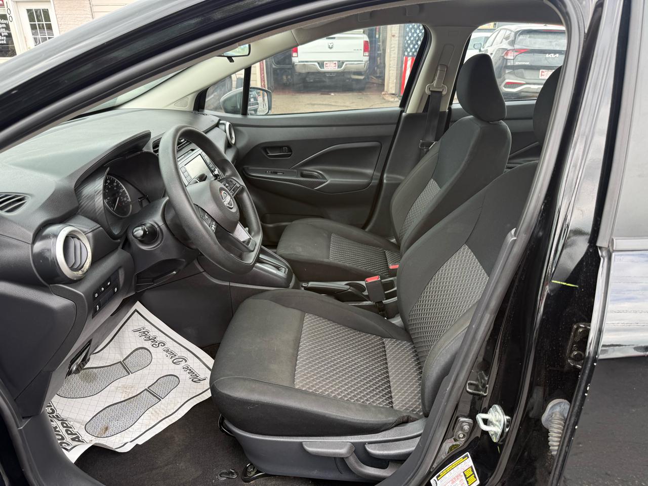 Nissan Versa S CVT 2024