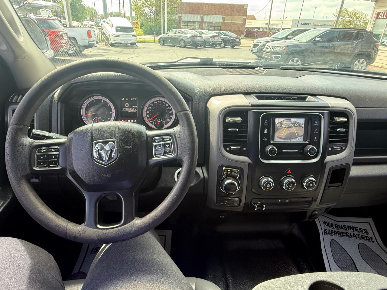 RAM 1500 Classic Tradesman 4x4 Crew Cab 5'7" Box 2022