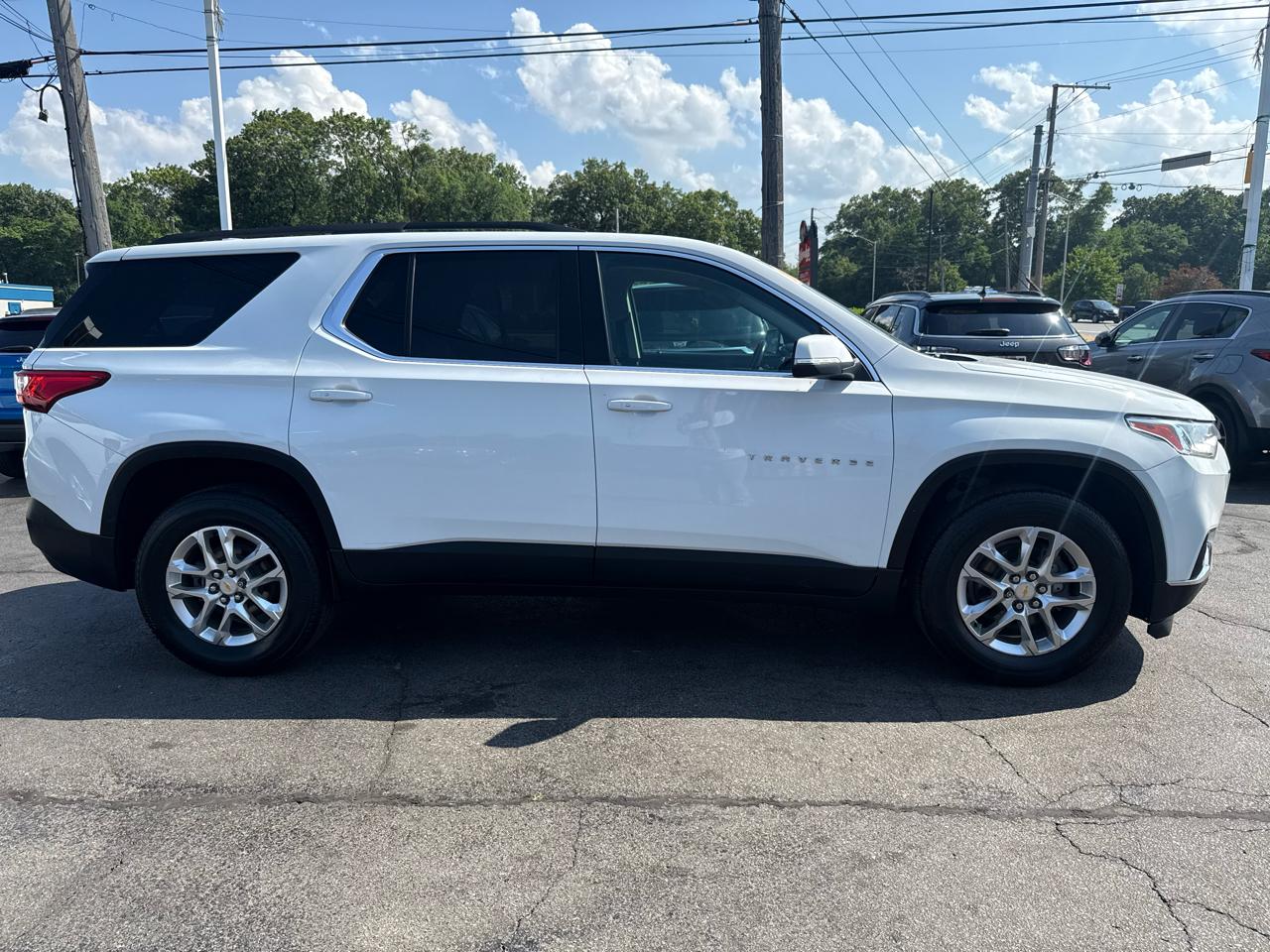 Chevrolet Traverse FWD 4dr LT Cloth w/1LT 2021
