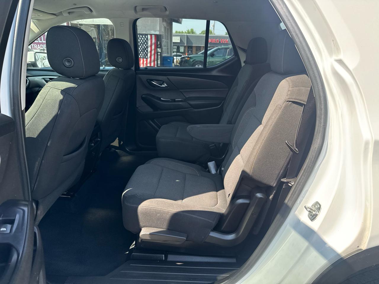 Chevrolet Traverse FWD 4dr LT Cloth w/1LT 2021