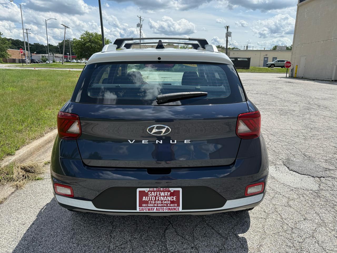 Hyundai Venue Limited IVT 2022