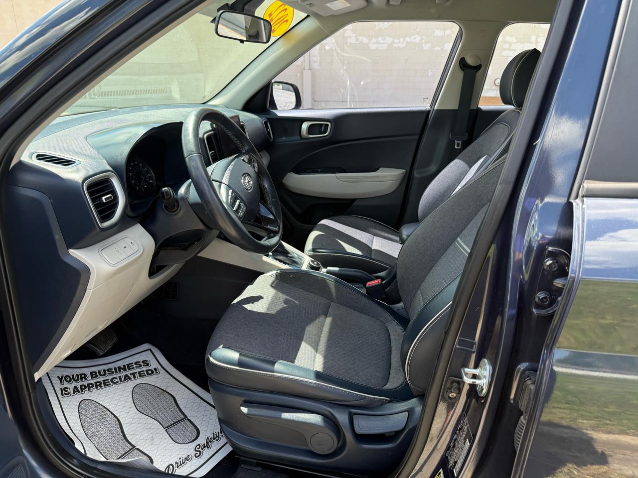 Hyundai Venue Limited IVT 2022