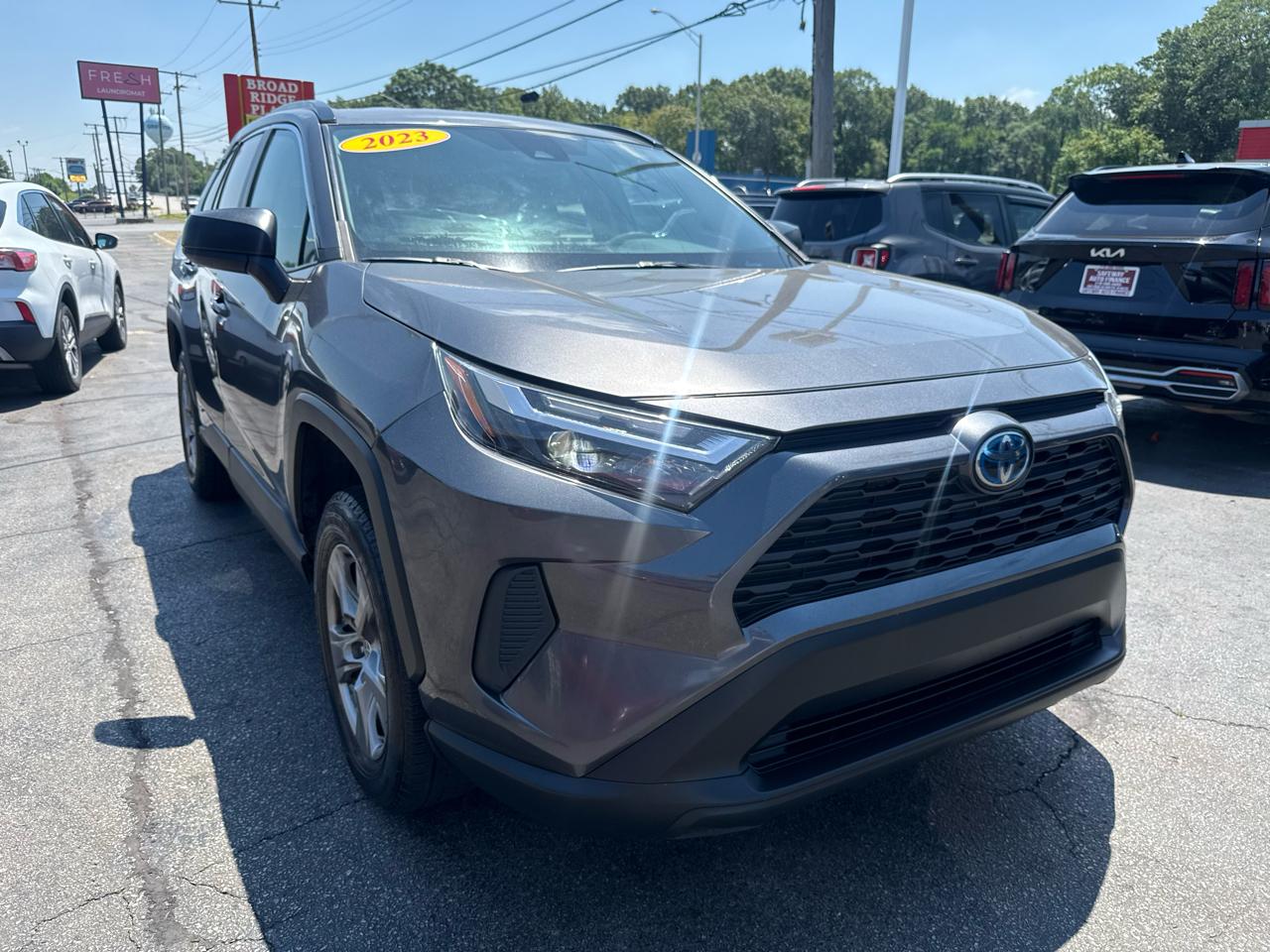 2023 Toyota RAV4 Hybrid LE AWD (Natl)