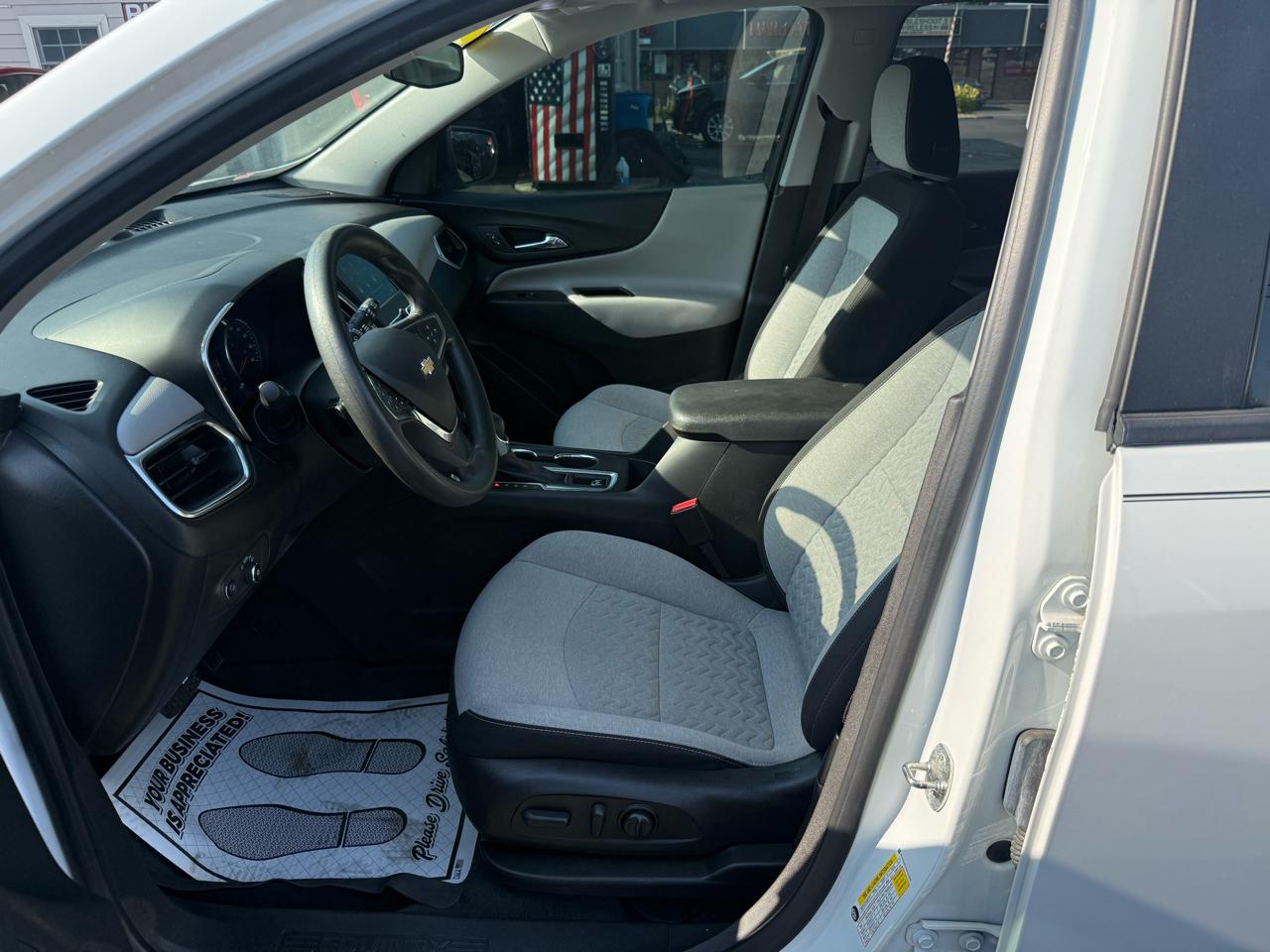 Chevrolet Equinox FWD 4dr LS w/1LS 2022