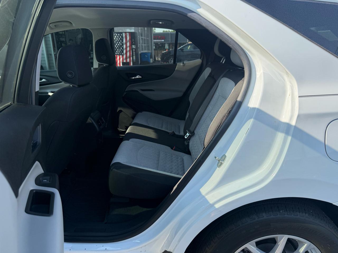 Chevrolet Equinox FWD 4dr LS w/1LS 2022