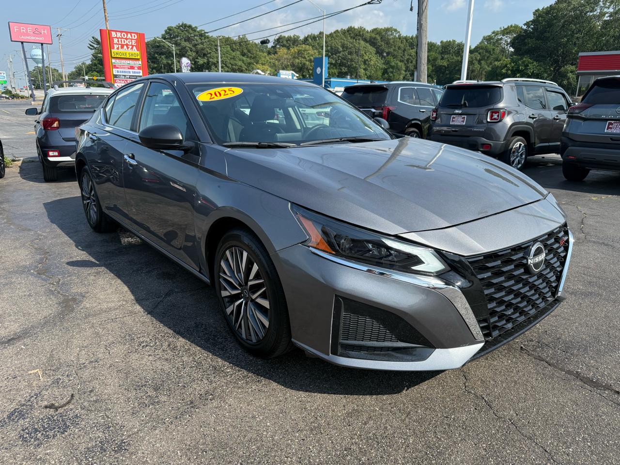 2025 Nissan Altima SV FWD