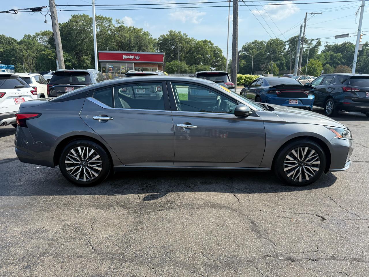Nissan Altima SV FWD 2025