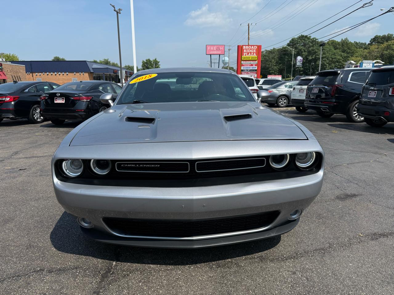 Dodge Challenger SXT RWD 2018