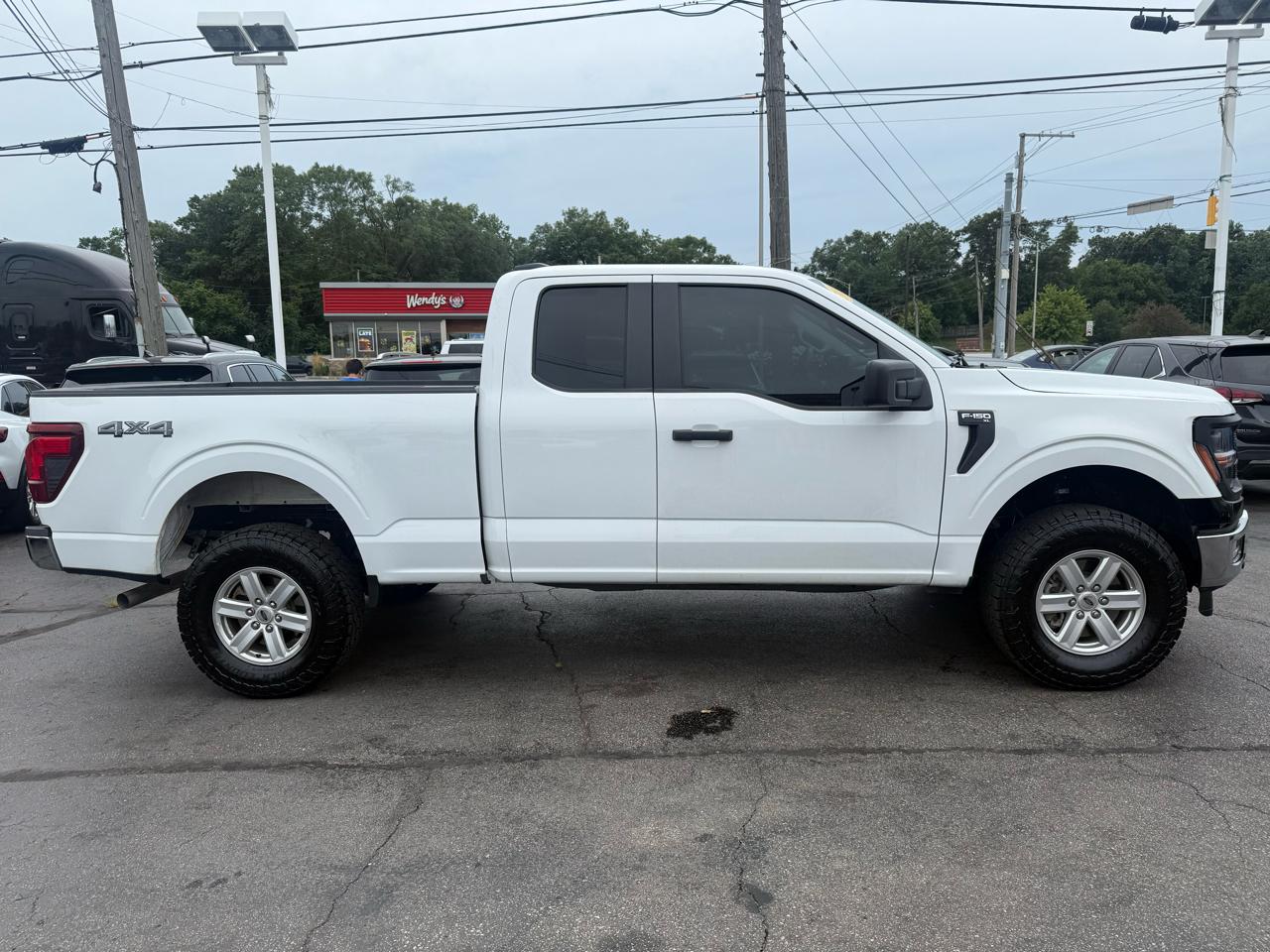 Ford F-150 XL 4WD SuperCab 6.5' Box 2024