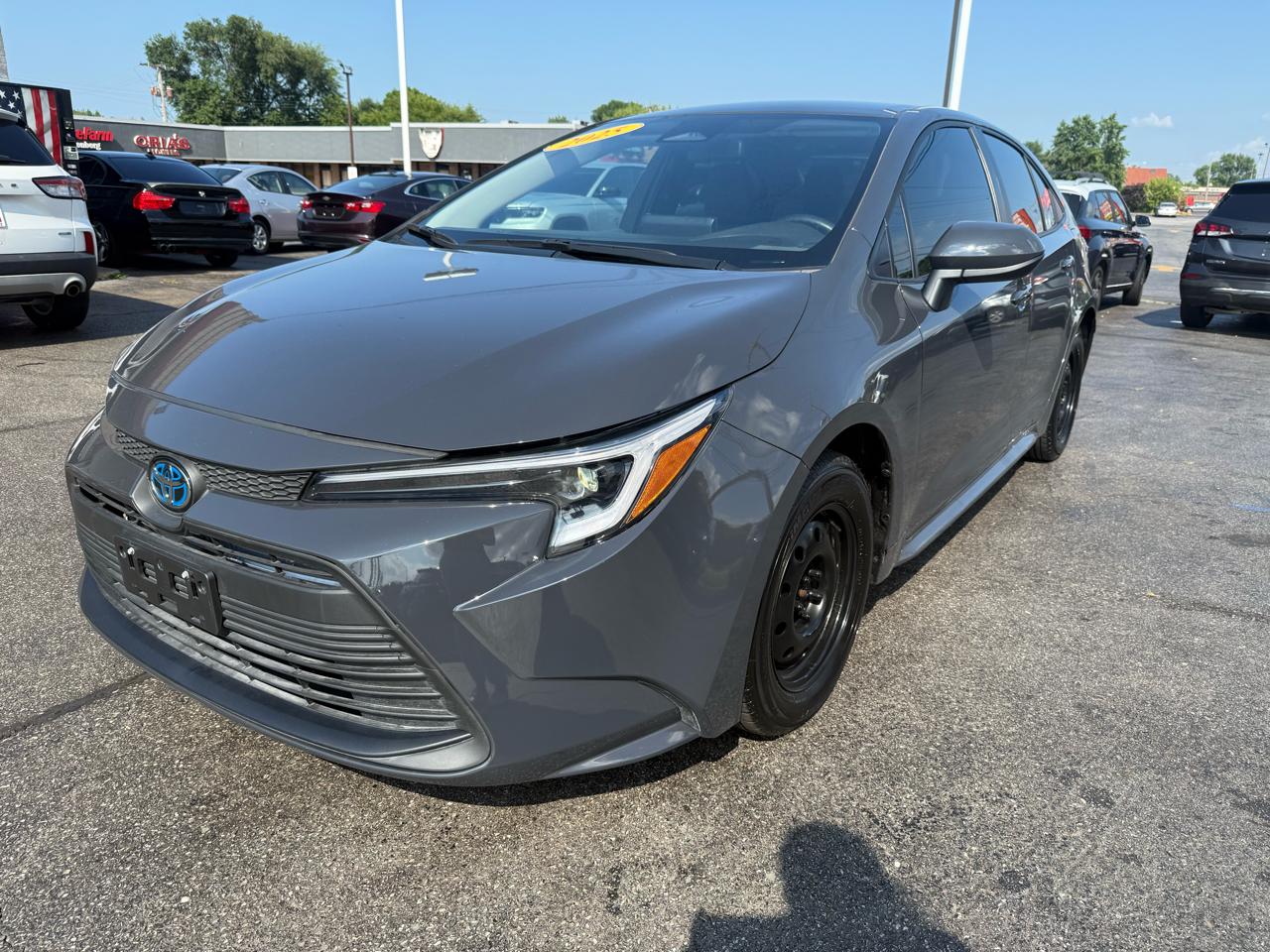 Toyota Corolla Hybrid LE FWD (Natl) 2025