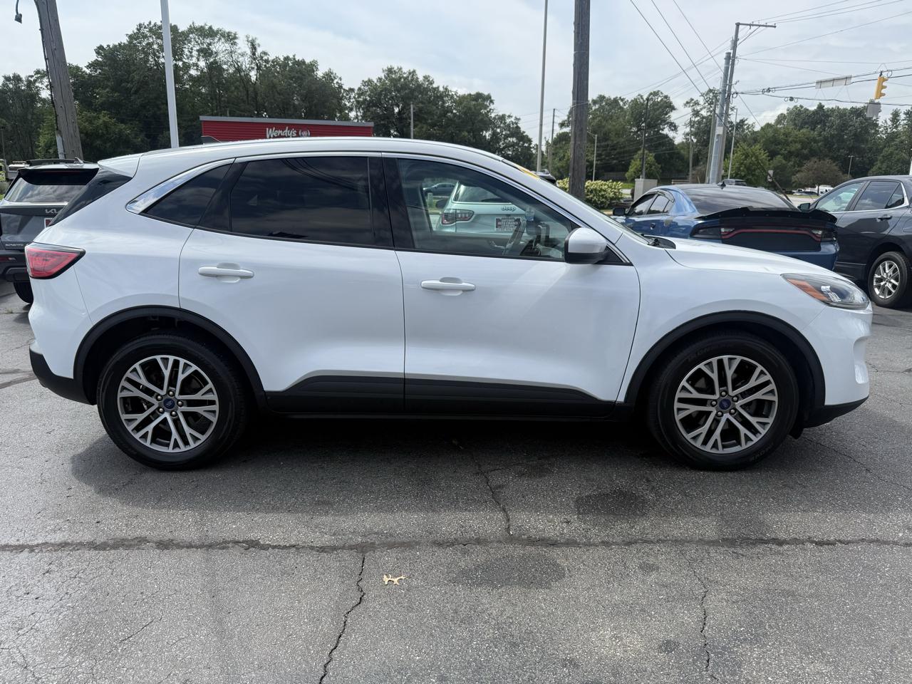 Ford Escape SEL FWD 2022