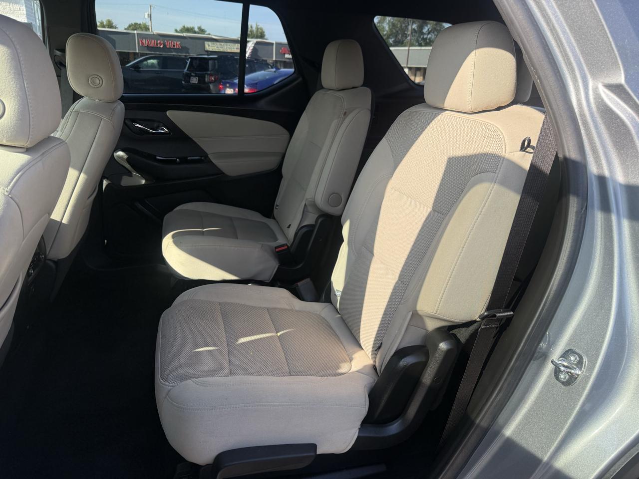 Chevrolet Traverse AWD 4dr LT Cloth w/1LT 2023