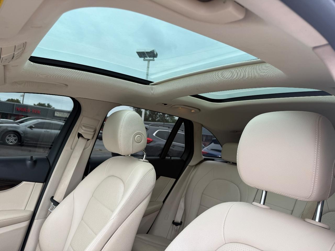 Mercedes-Benz GLC GLC 300 4MATIC SUV 2022