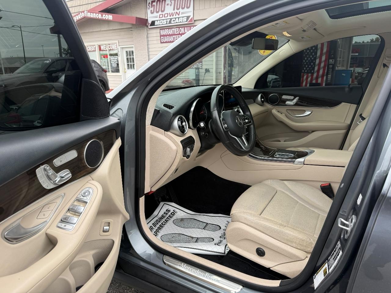 Mercedes-Benz GLC GLC 300 4MATIC SUV 2022