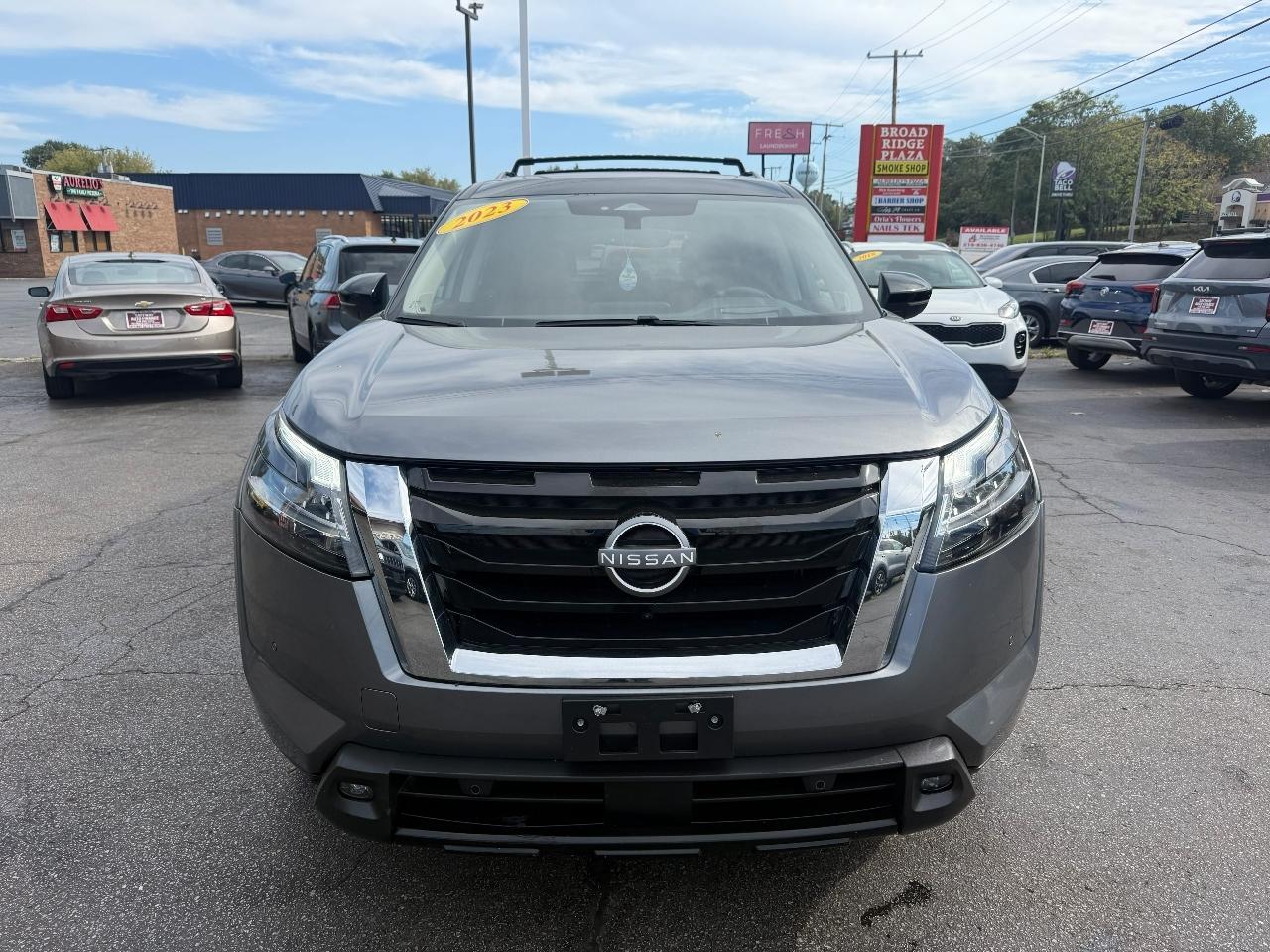 Nissan Pathfinder Platinum 4WD 2023