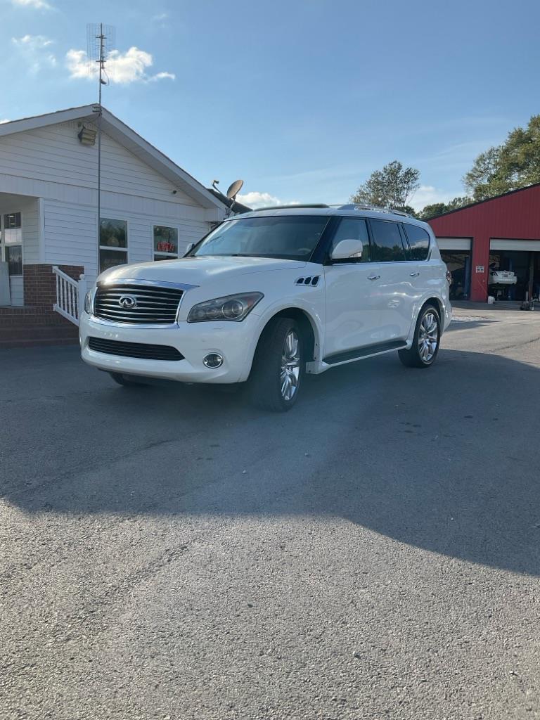 2012 INFINITI QX 56's photo