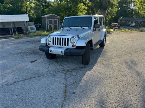 2011 Jeep Wrangler SAHARA