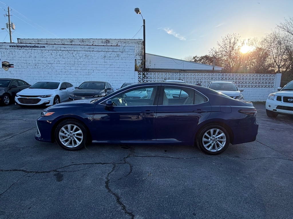 2023 Toyota Camry LE photo 2