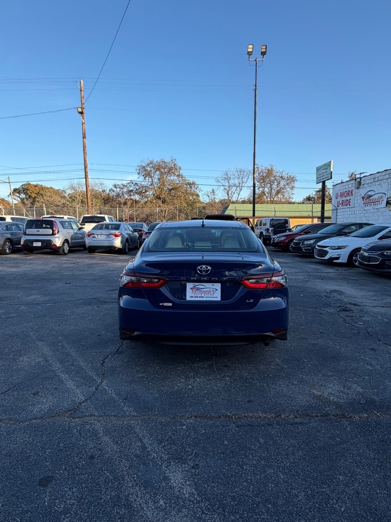 2023 Toyota Camry LE photo 4