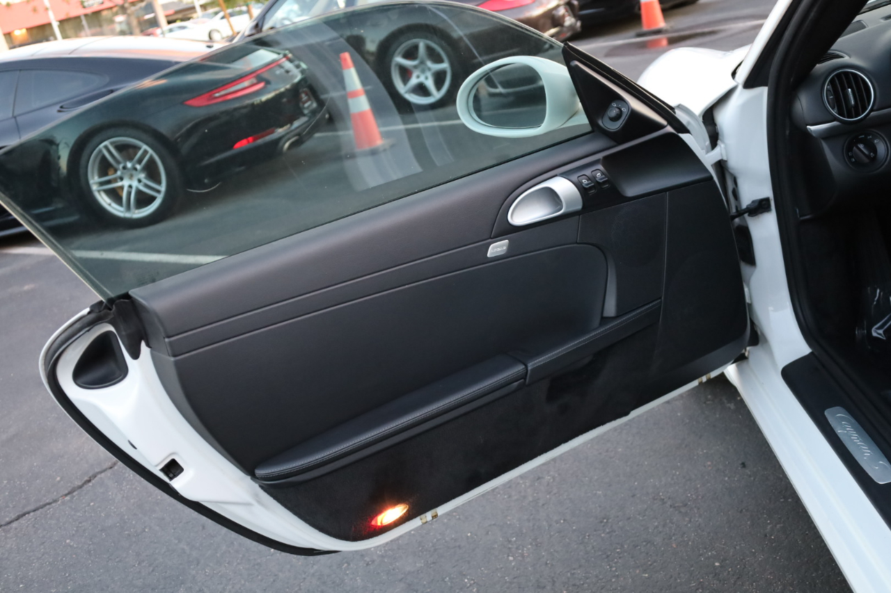 Porsche Cayman S 2009