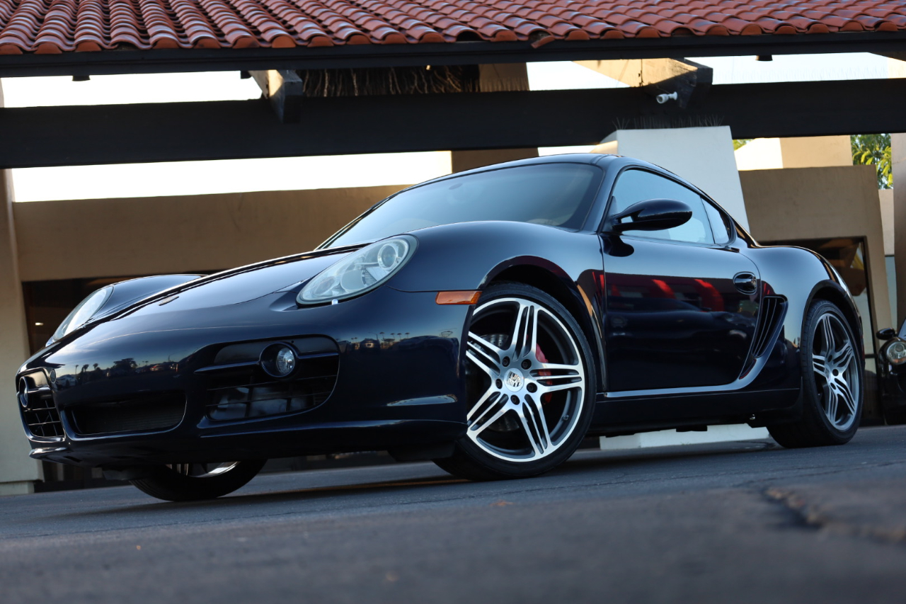 2008 Porsche Cayman S photo 2